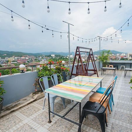 Luffy Hotel Uong Bi エクステリア 写真